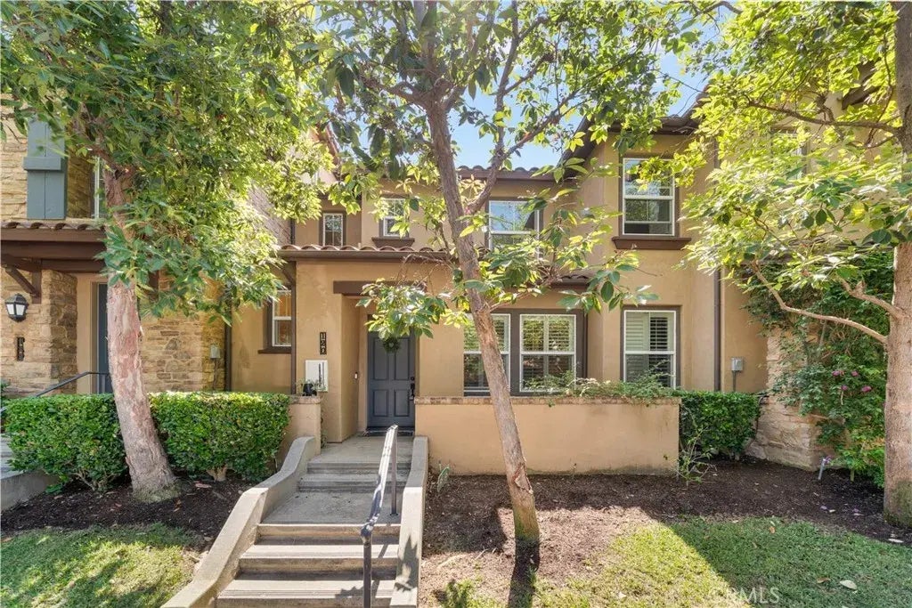 120 Jadestone, Irvine