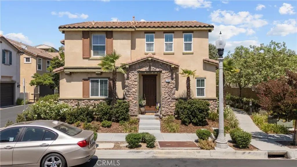 27450 Cardinal Court, Saugus