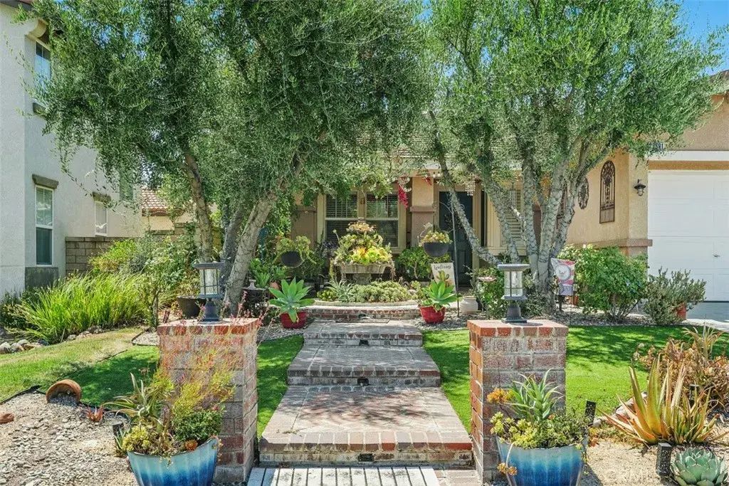 23591 Madison Avenue, Murrieta