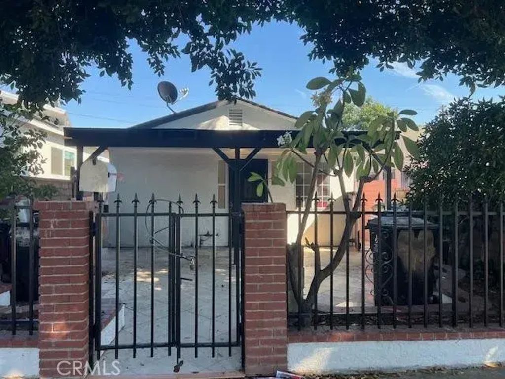 13110 Pinney Street, Pacoima
