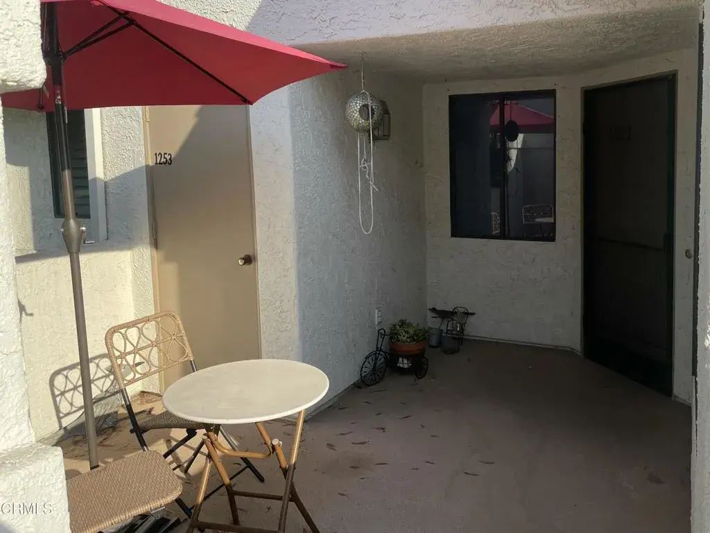 1253 Mission Verde Drive, Camarillo