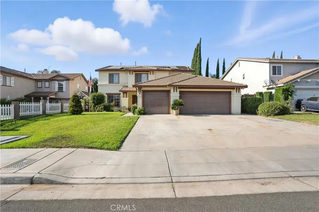 882 Camino Del Sol, Riverside