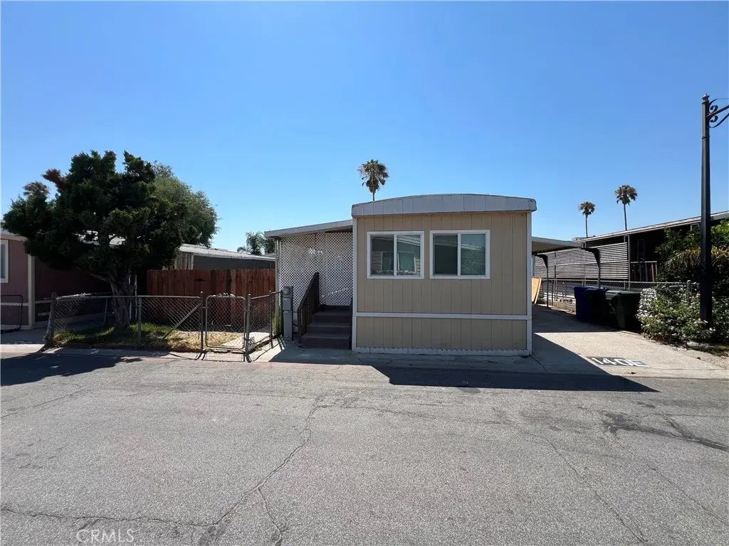 17333 Valley 140e, Fontana