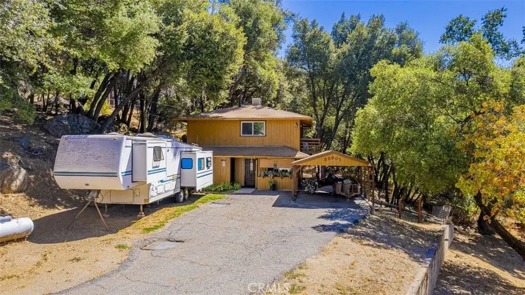 38601 Bon Veu Circle, Oakhurst