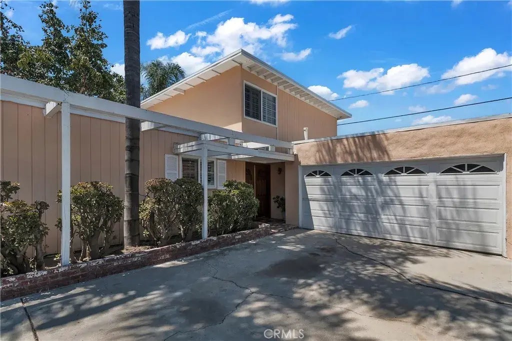 4244 Lavinia Avenue, Lynwood