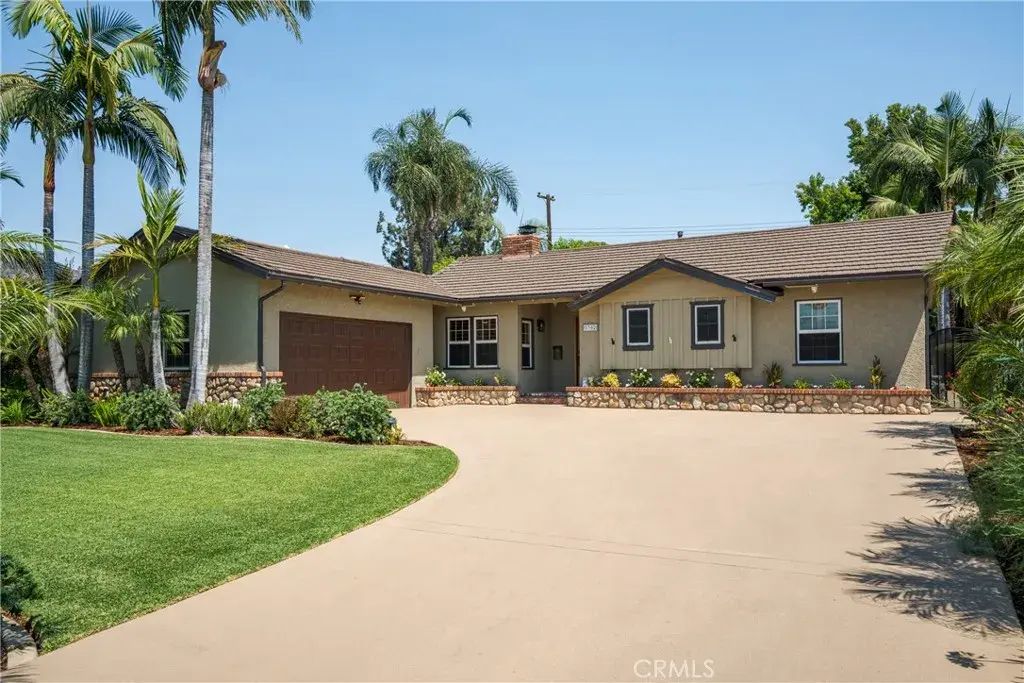 1302 Sierra View Drive, Glendora