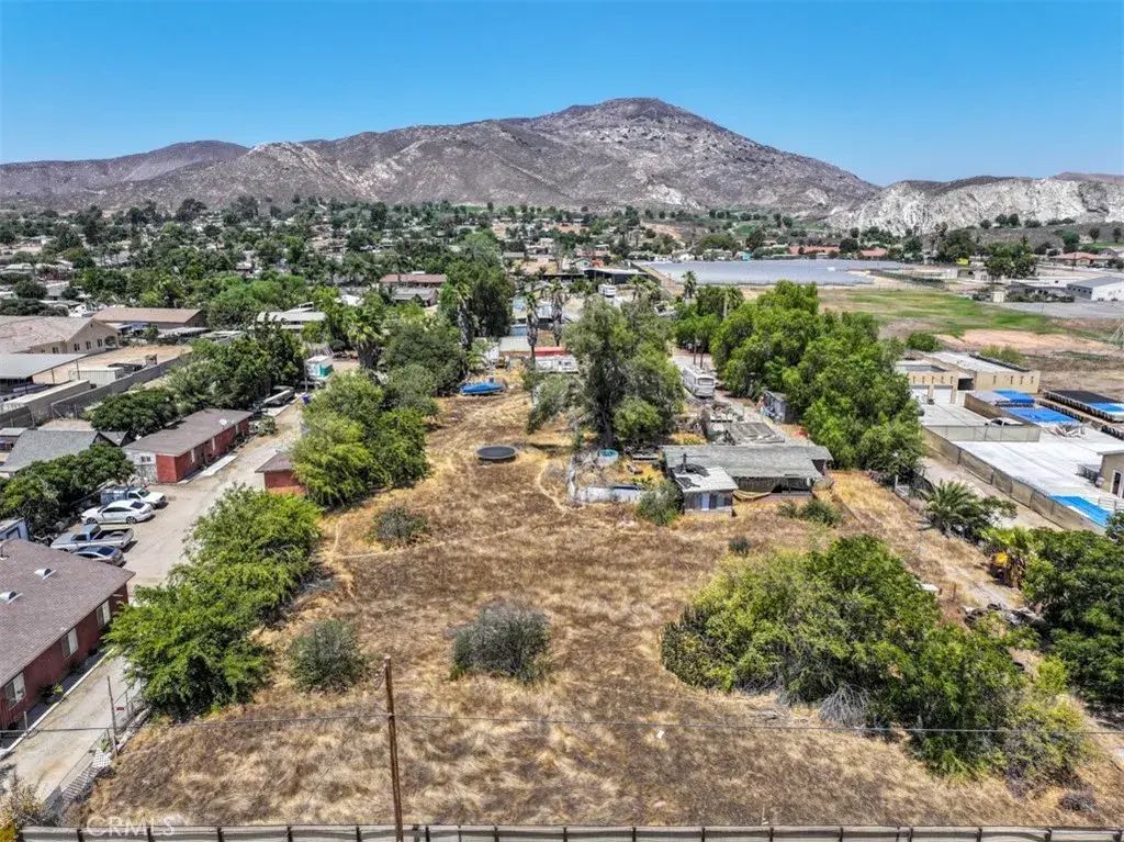 3545 Valley Way, Jurupa Valley