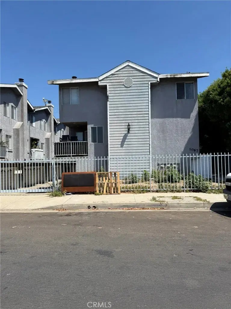 1067 252nd Street 7, Harbor City