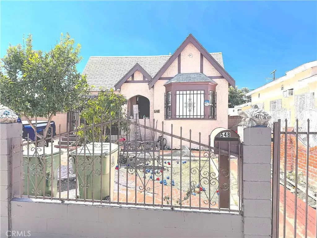 548 W 108th Street, Los Angeles