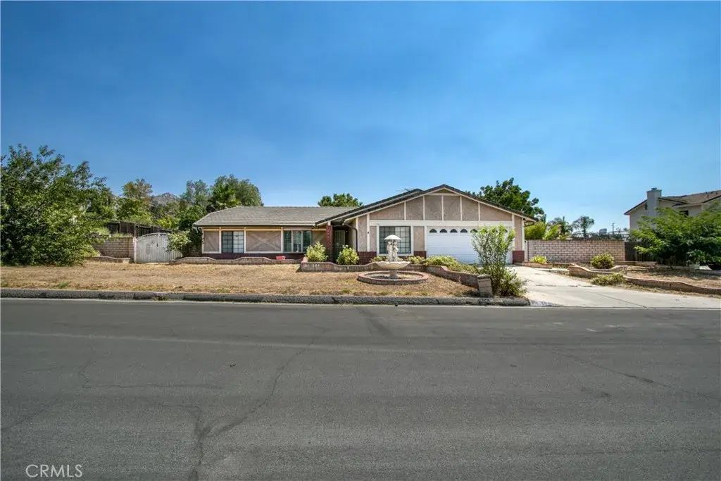 196 Owetzal Lane, Riverside