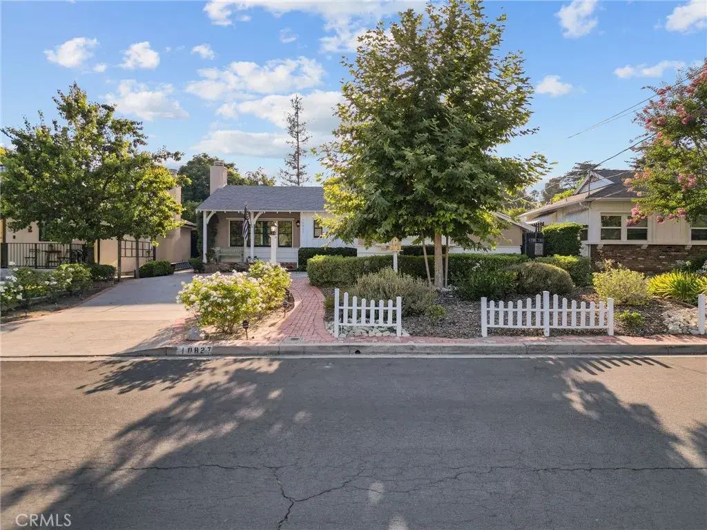 10827 Yarmouth Avenue, Granada Hills