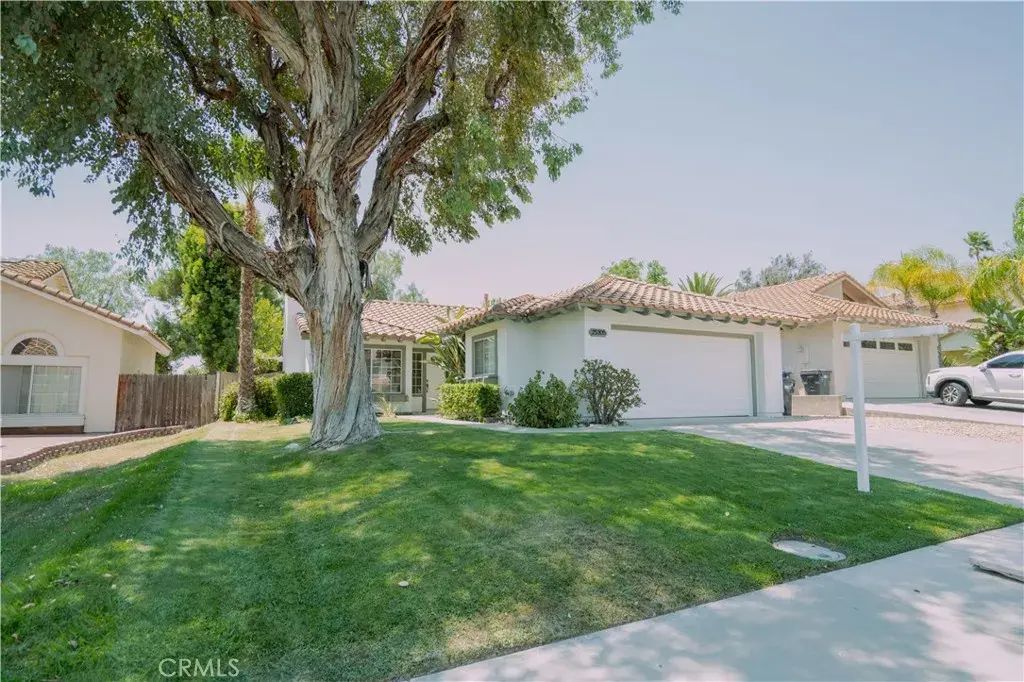 25205 Via Las Lomas, Murrieta