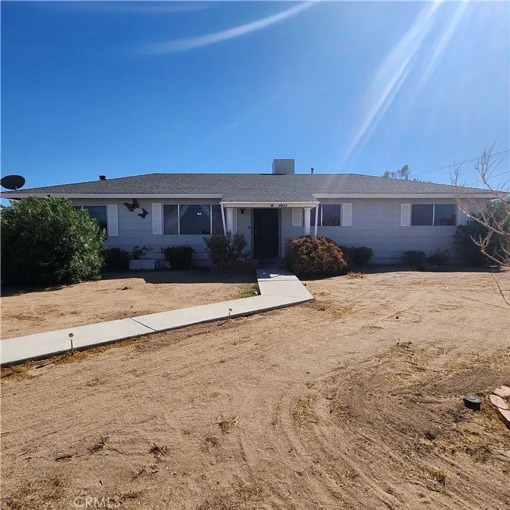 1407 W Burns Avenue, Ridgecrest