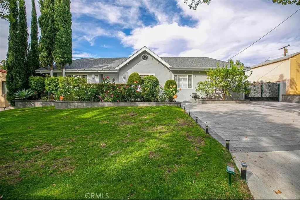 1269 Alameda Avenue, Glendale