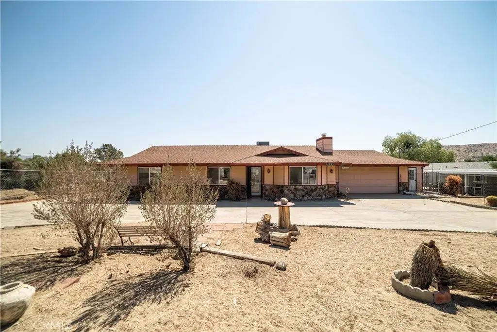 11255 Juniper Avenue, Morongo Valley