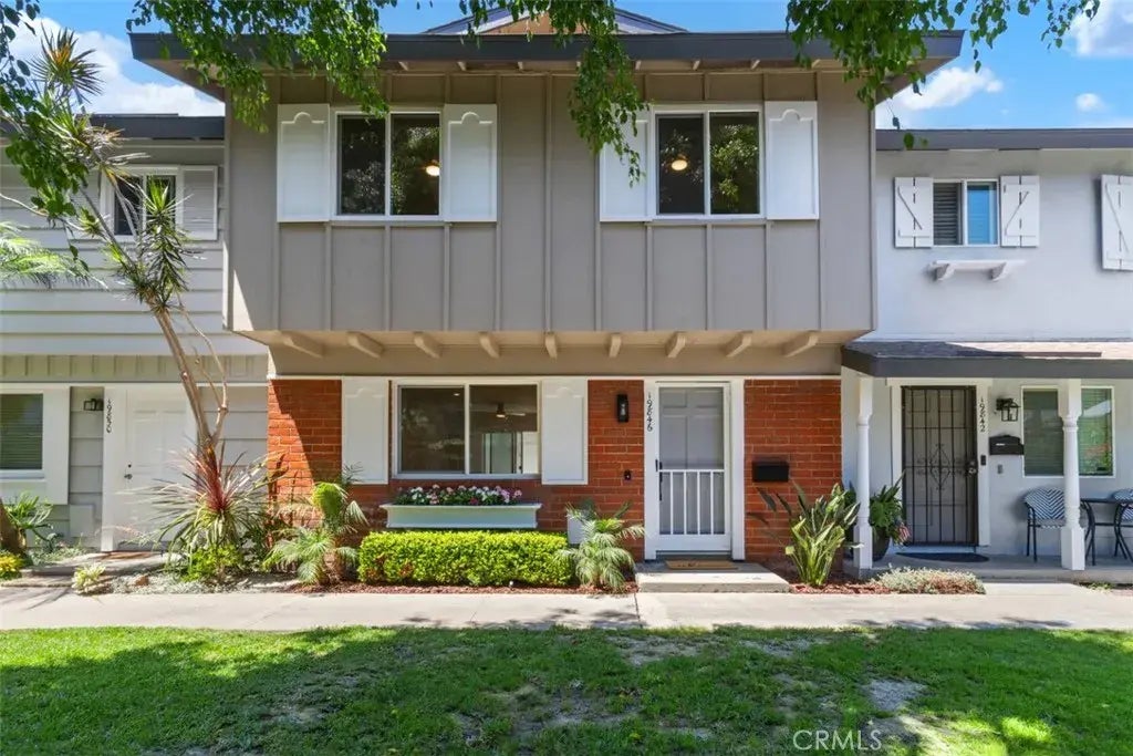 19846 Vermont Lane, Huntington Beach