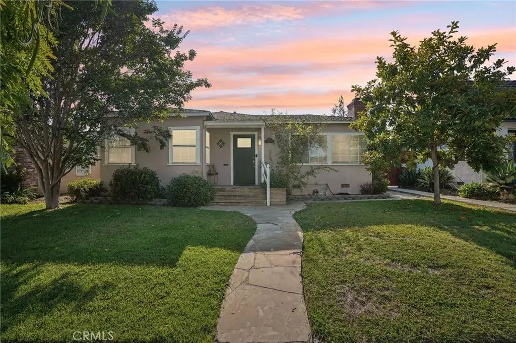 3625 Gardenia Avenue, Long Beach