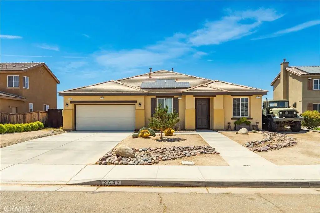 2445 Travertine Street, Rosamond