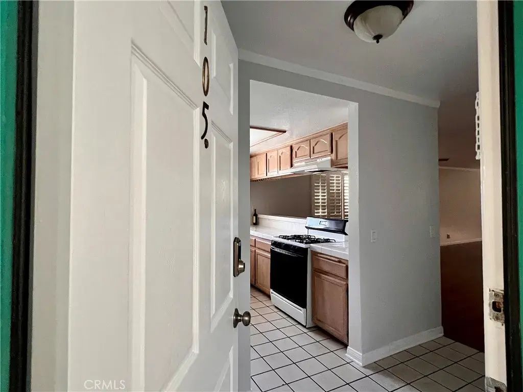 1335 Newport Avenue 105, Long Beach