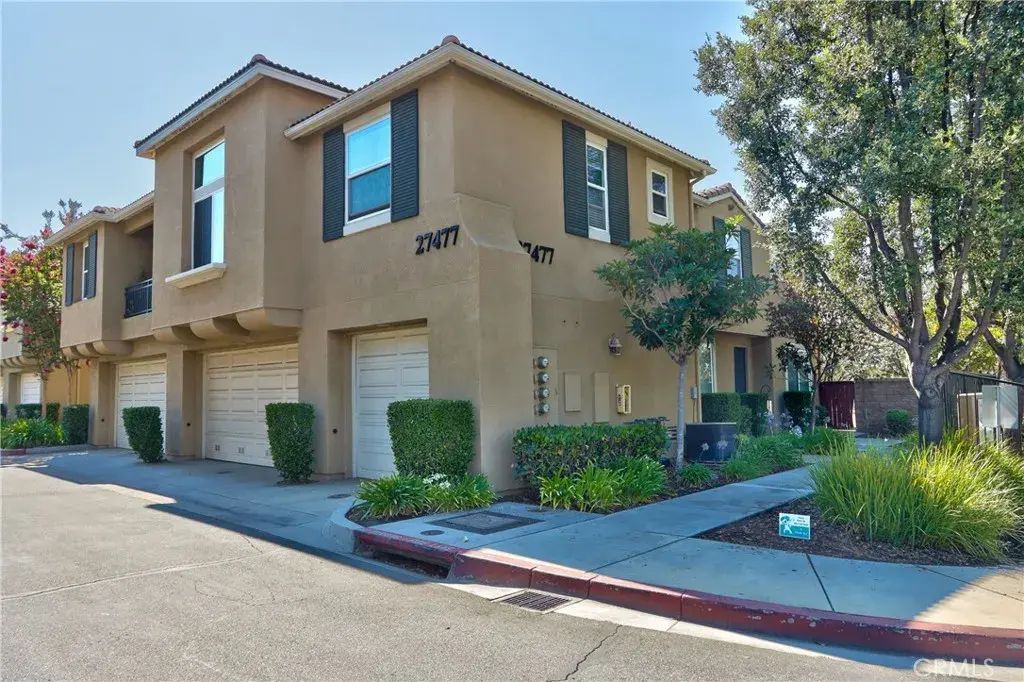 27477 Hazelhurst Street 2, Murrieta