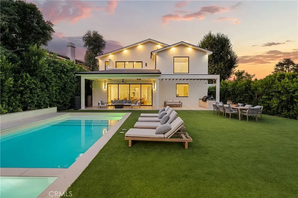 16828 Otsego Street, Encino