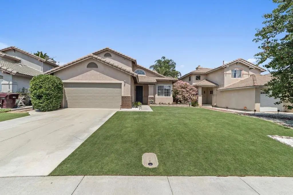 25134 Calle Entradero, Murrieta