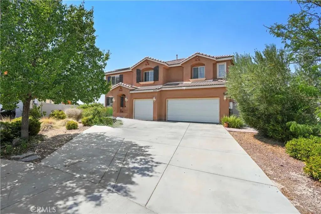 3223 W Avenue J7, Lancaster