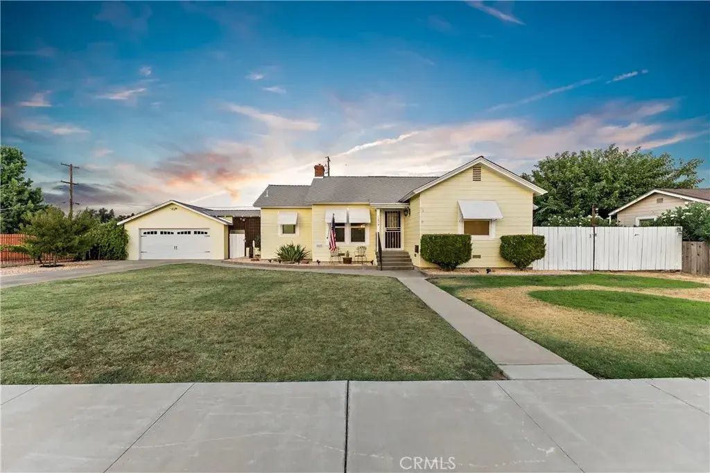 1234 Hawley Avenue, Sanger