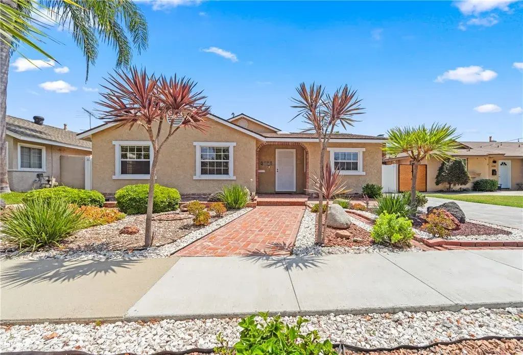 3114 Hackett Avenue, Long Beach