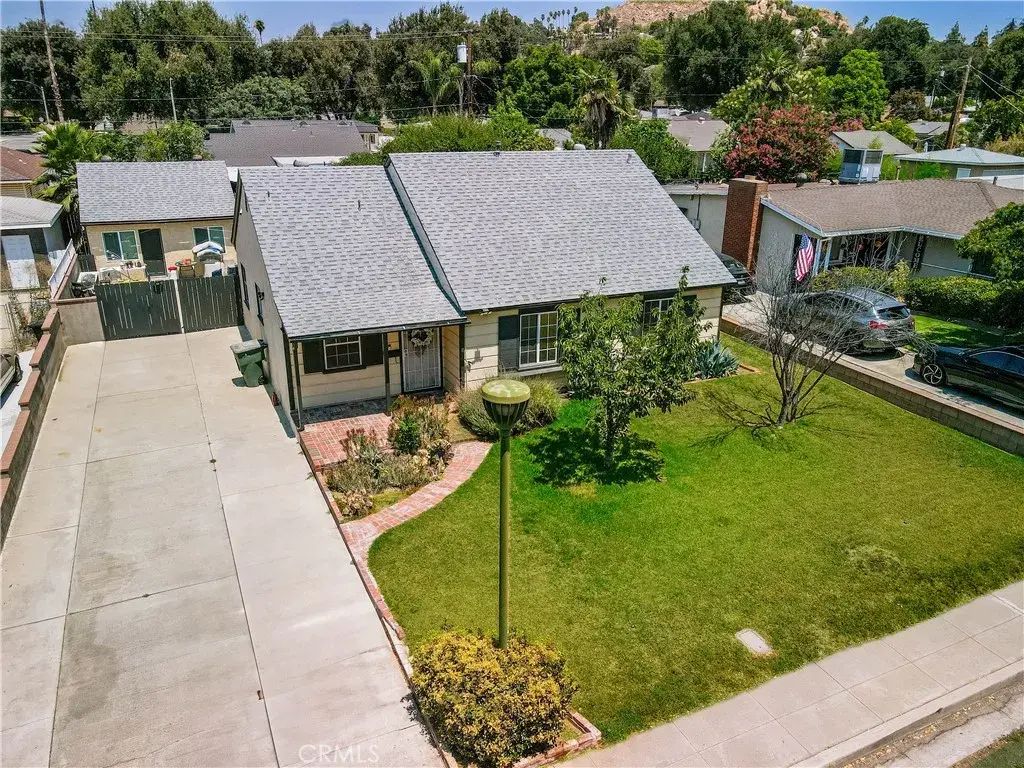 3447 Mono Drive, Riverside
