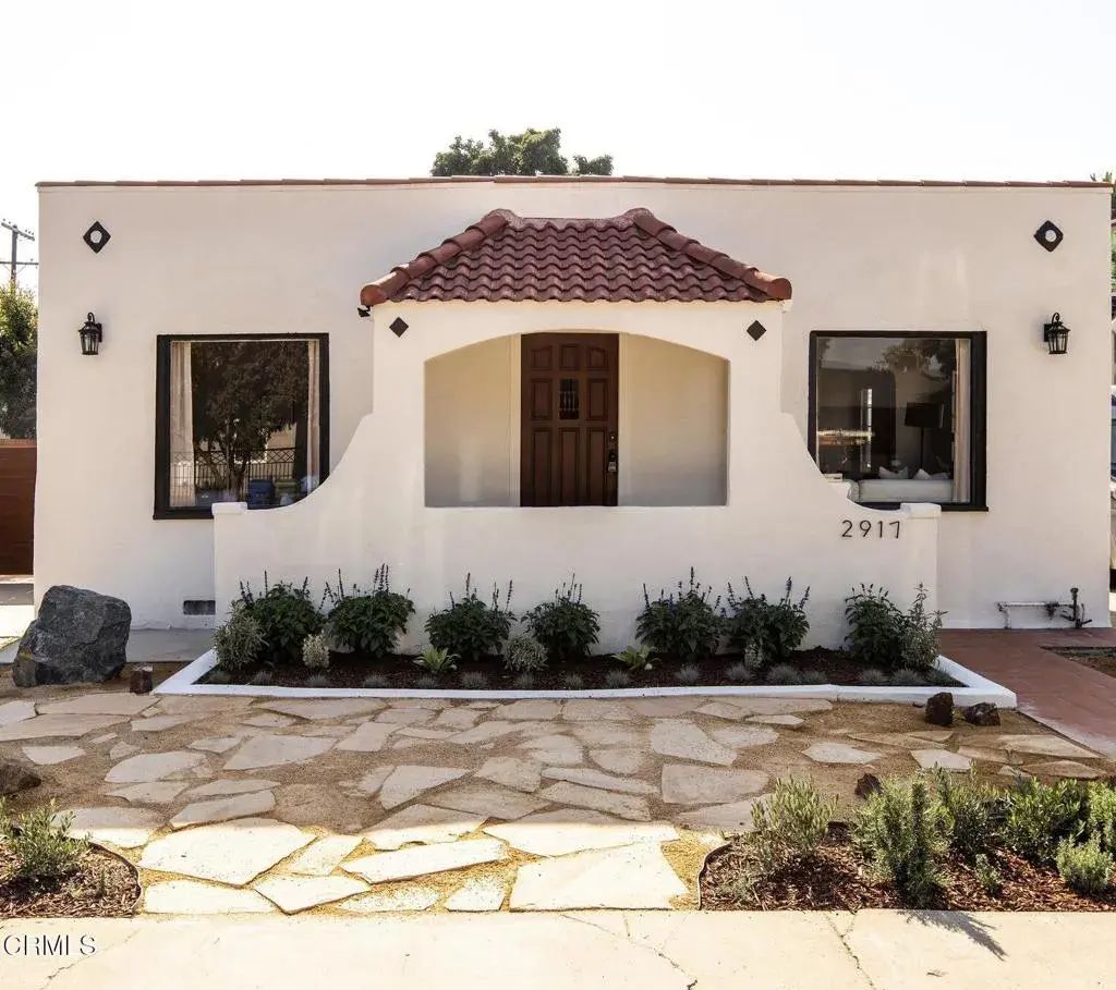 2917 Hillcrest Drive, Los Angeles