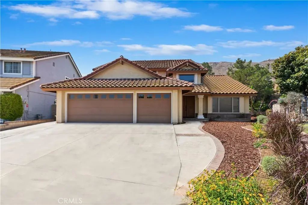 17015 Knollbrook Place, Riverside