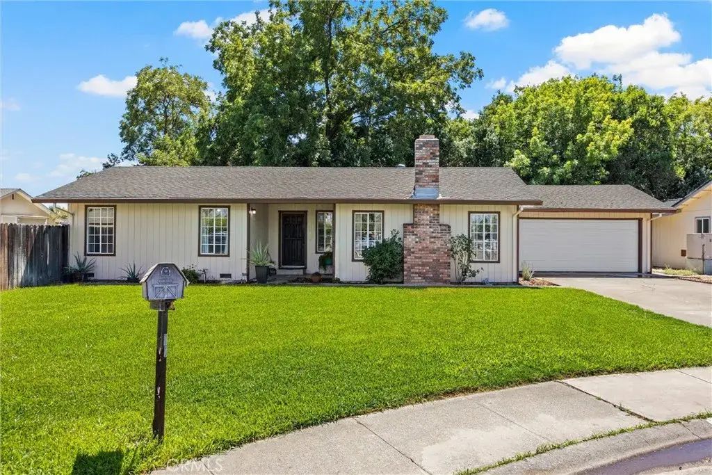 32 Country Drive, Orland
