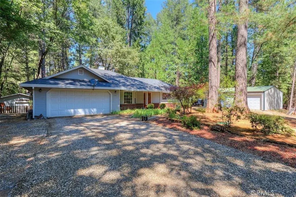 6487 Perry Road, Magalia