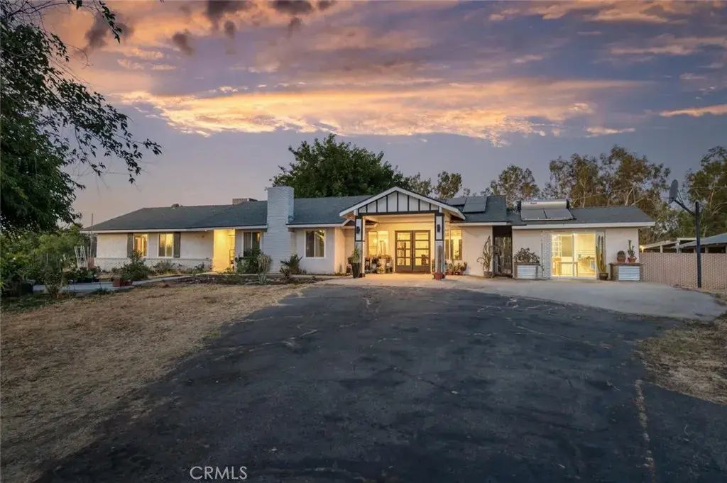 16751 Monreal Road, Madera