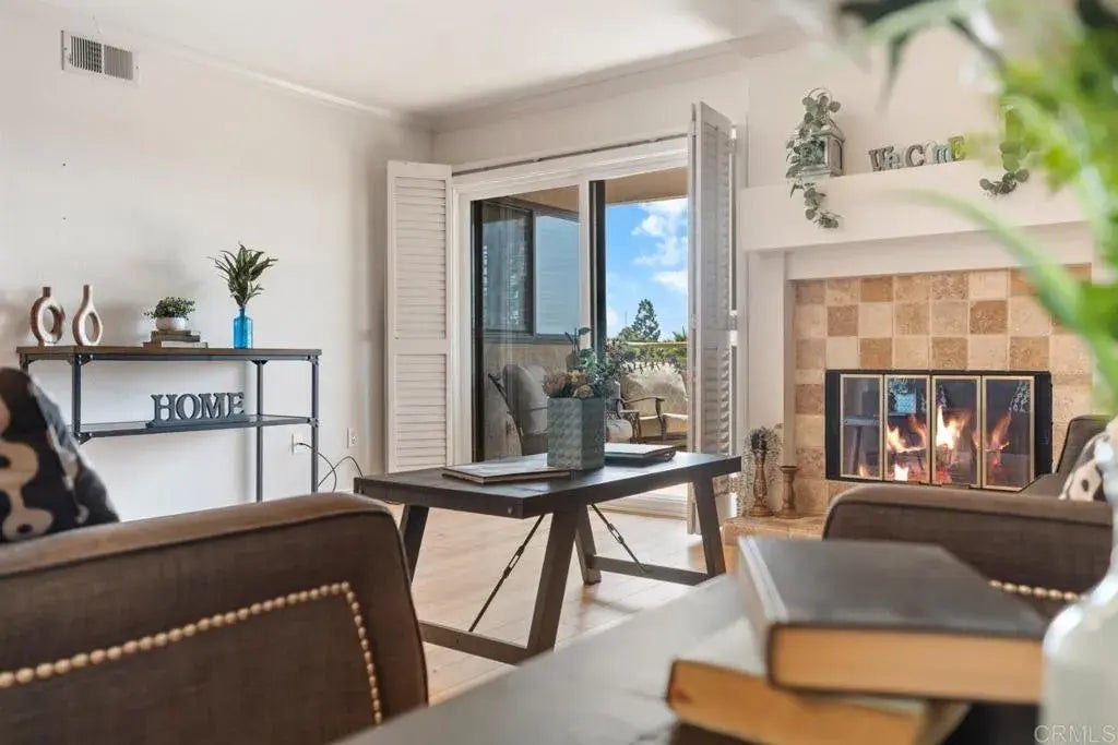 6960 Hyde Park Dr 4, 