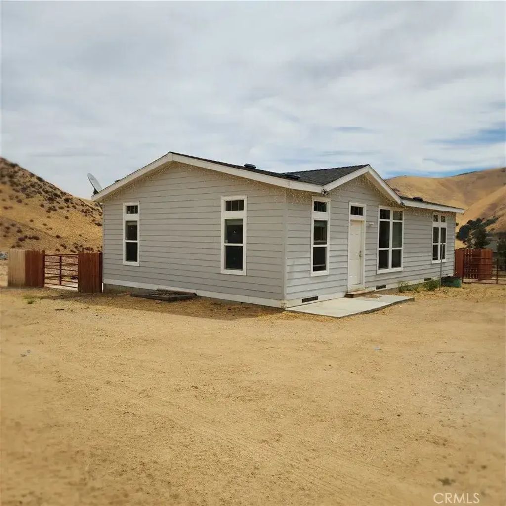 401 Lance Avenue, Lebec