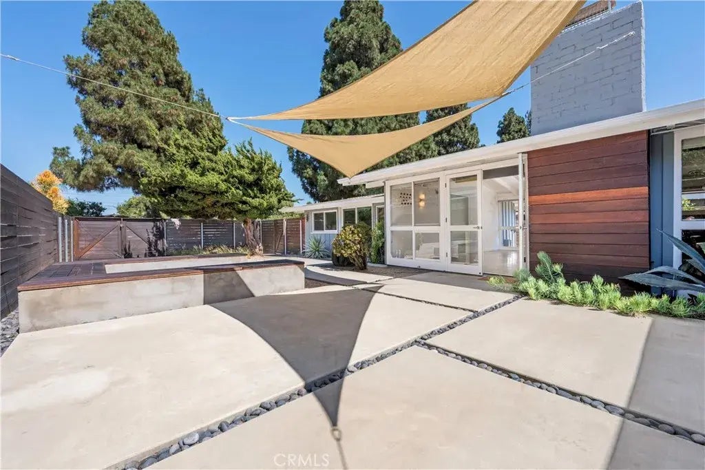 3033 Volk Avenue, Long Beach