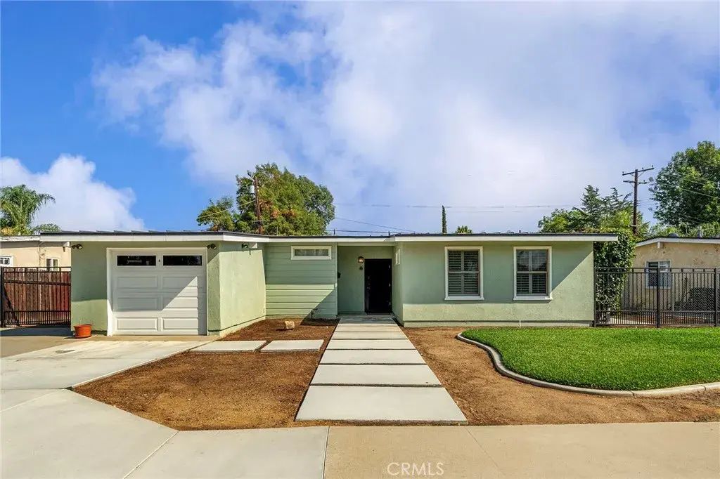 1908 E Walnut Creek Parkway, West Covina
