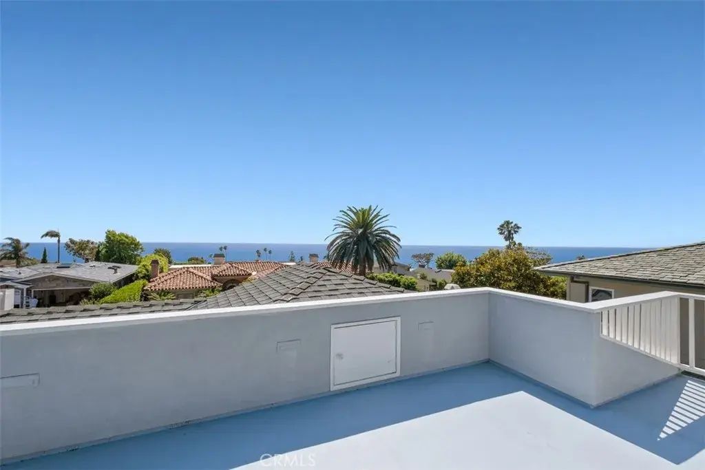 9 N Encino, Laguna Beach