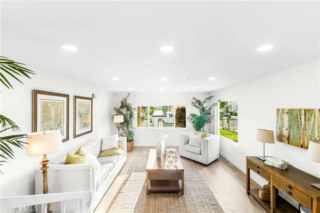 14426 S Berendo Avenue, Gardena