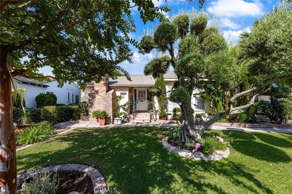2415 Graydon Avenue, Monrovia