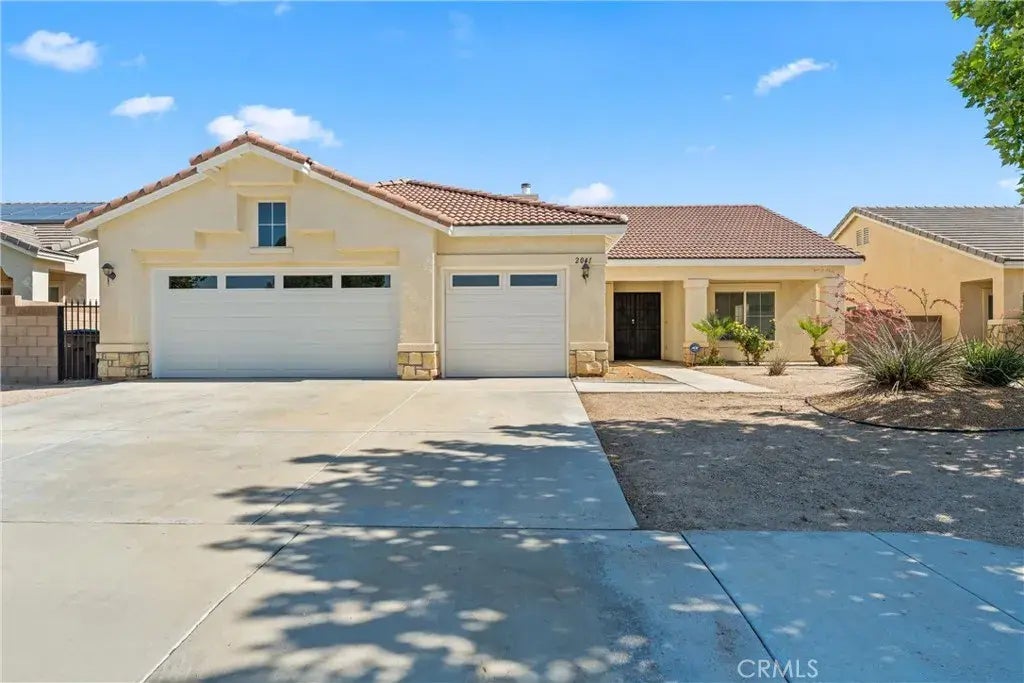 2041 Kalliope Avenue, Lancaster