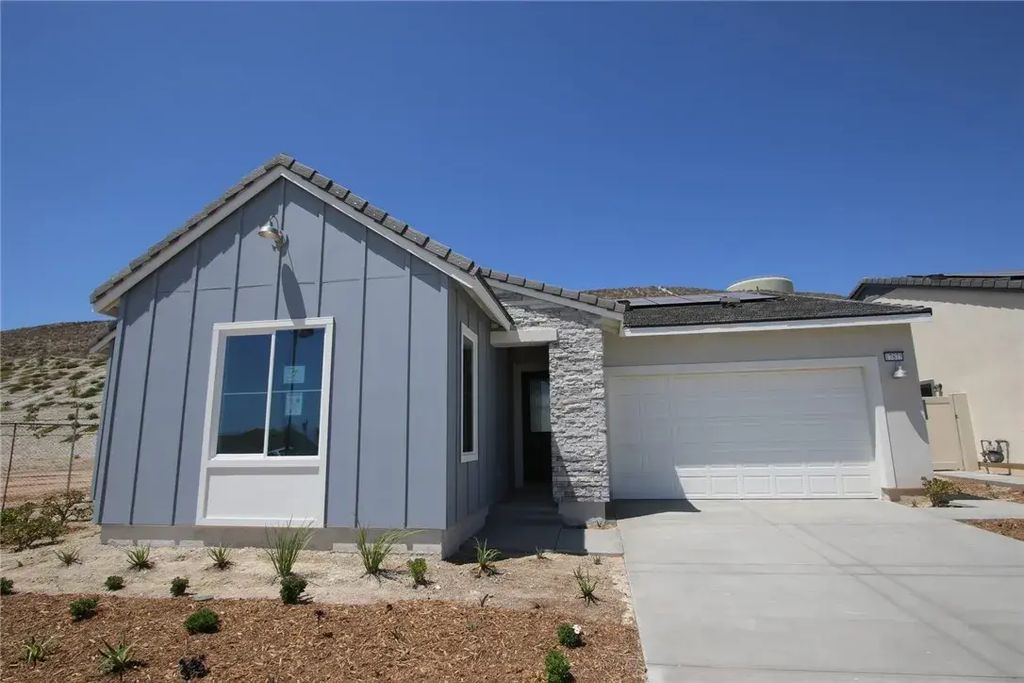 17875 Cirrus Drive, Canyon Country