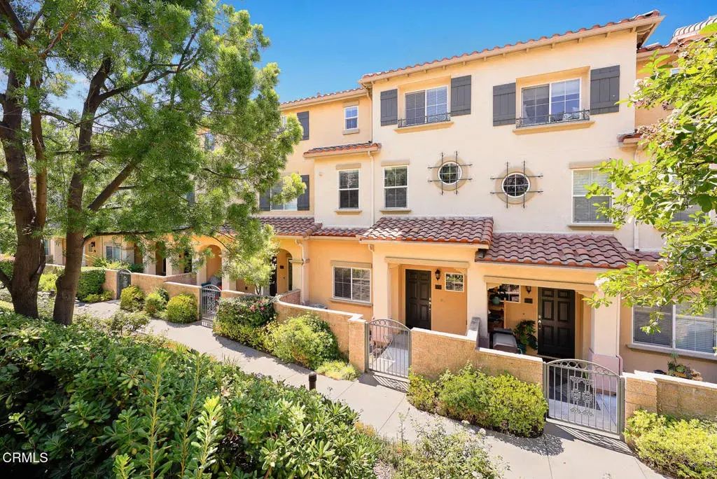 15645 Odyssey Drive 74, Granada Hills