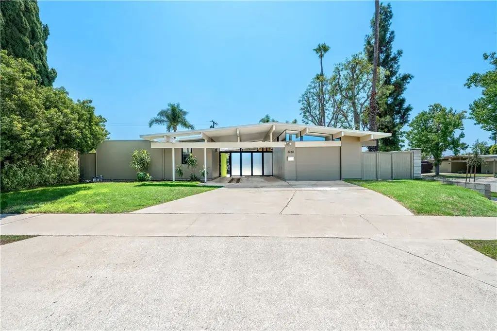 3730 E Casselle Avenue, Orange