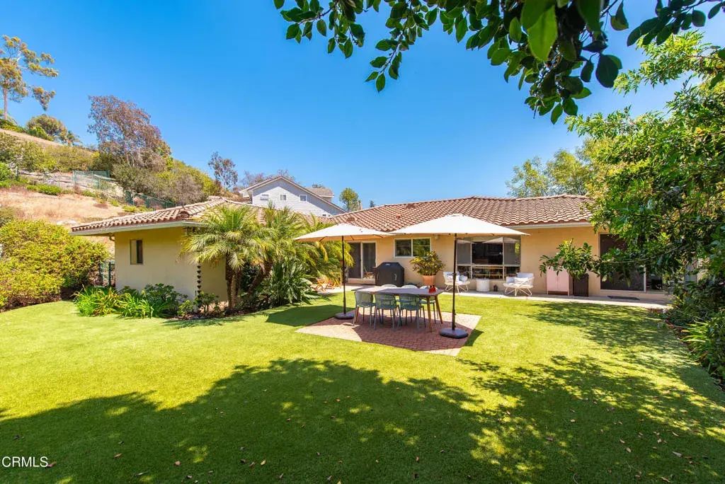 633 Camino Roberto, Thousand Oaks