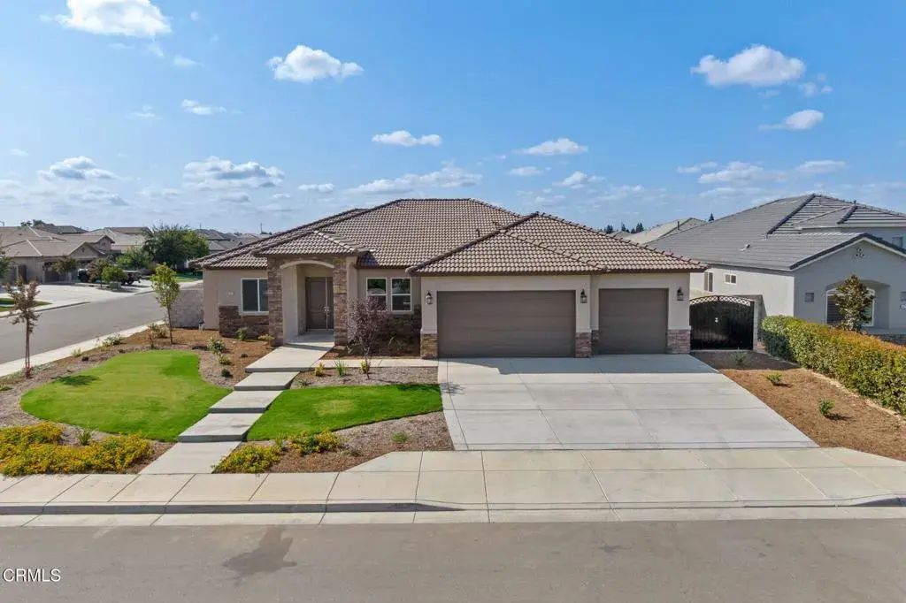 8707 Kenwick Street, Bakersfield