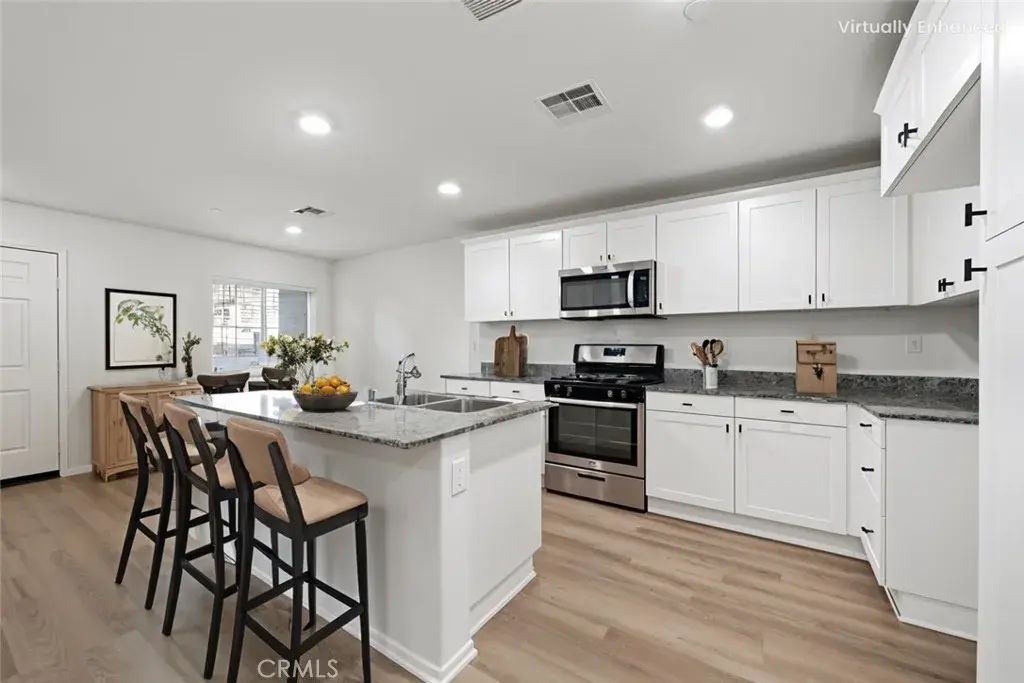 28393 Oriole Way 805, Murrieta