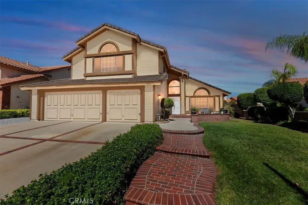 2450 Via Pacifica, Corona